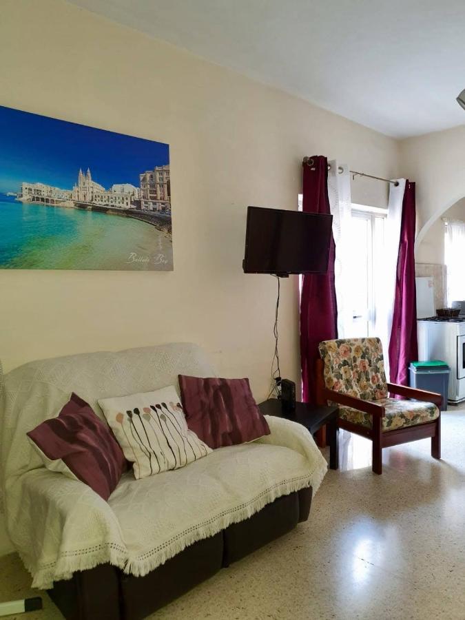 Kennedy Court - Prime Location - Bus Terminus Apartamento St. Paul's Bay Exterior foto