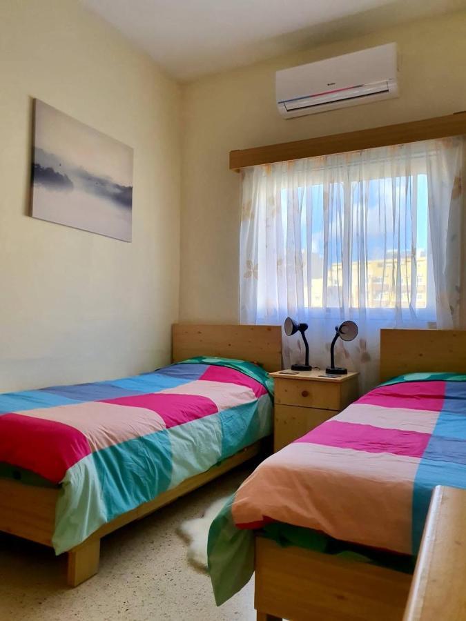 Kennedy Court - Prime Location - Bus Terminus Apartamento St. Paul's Bay Exterior foto