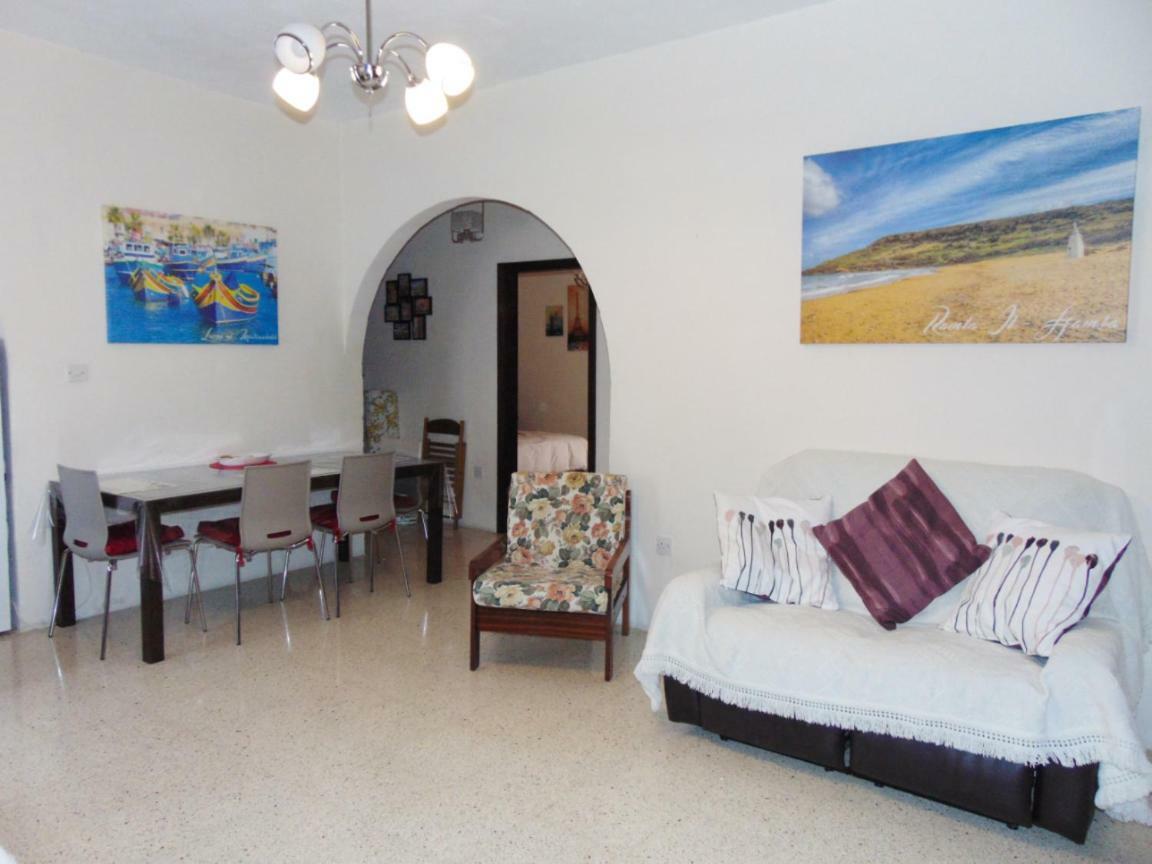 Kennedy Court - Prime Location - Bus Terminus Apartamento St. Paul's Bay Exterior foto